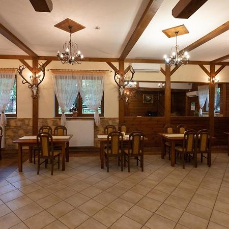 Augustowia Hotel Ngoại thất bức ảnh