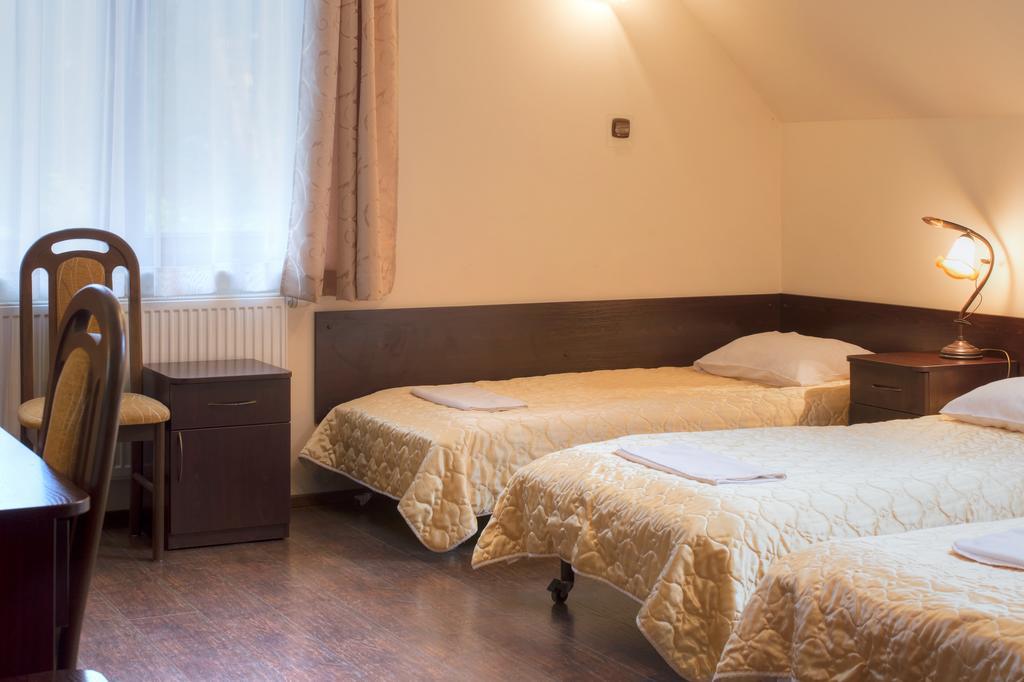 Augustowia Hotel Ngoại thất bức ảnh
