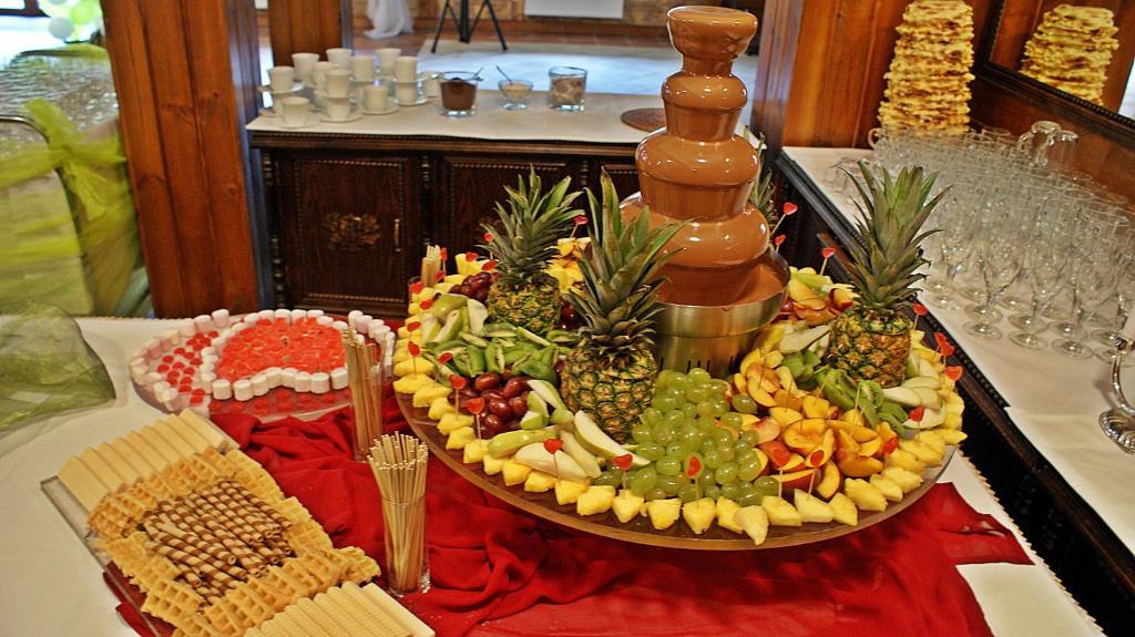Augustowia Hotel Ngoại thất bức ảnh