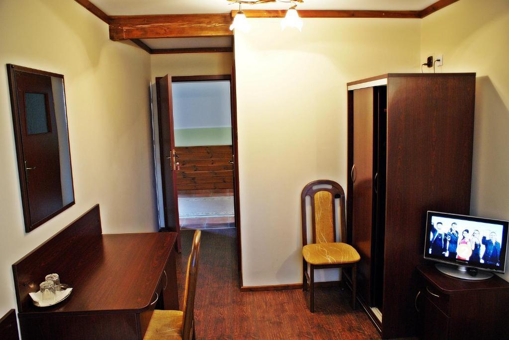 Augustowia Hotel Ngoại thất bức ảnh